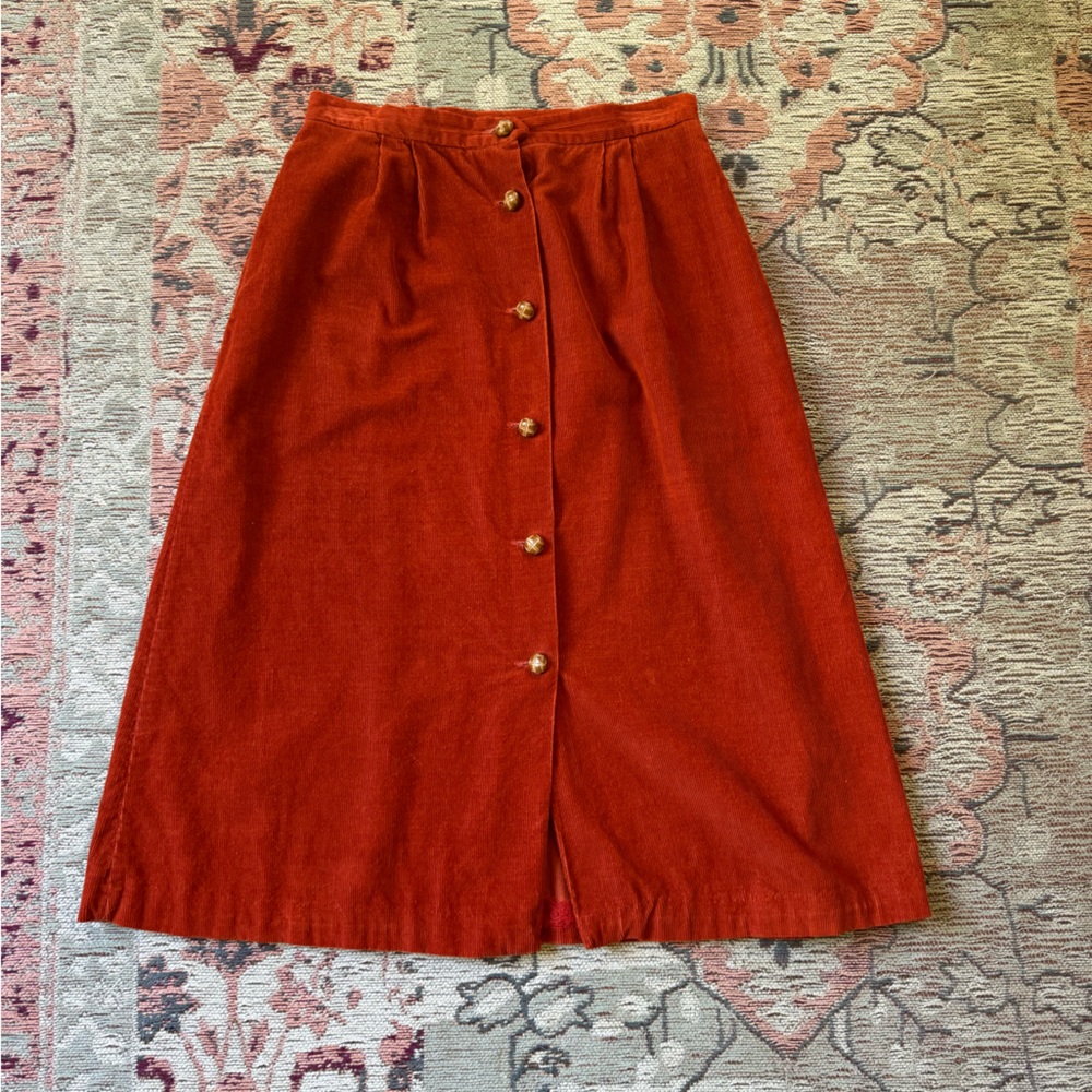Vintage corduroy skirt.  Size 26/27 waist